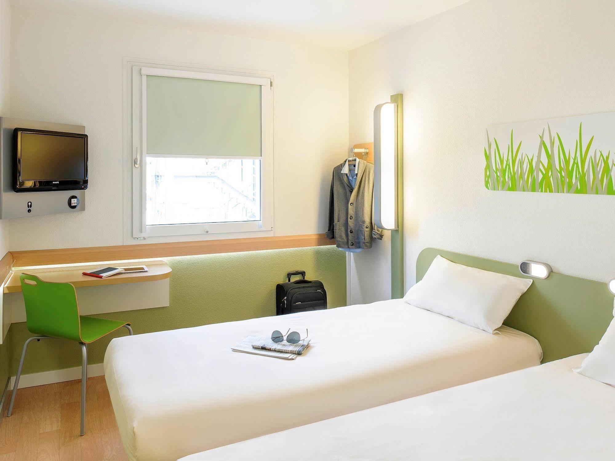 Ibis Budget - Данденонг Екстериор снимка