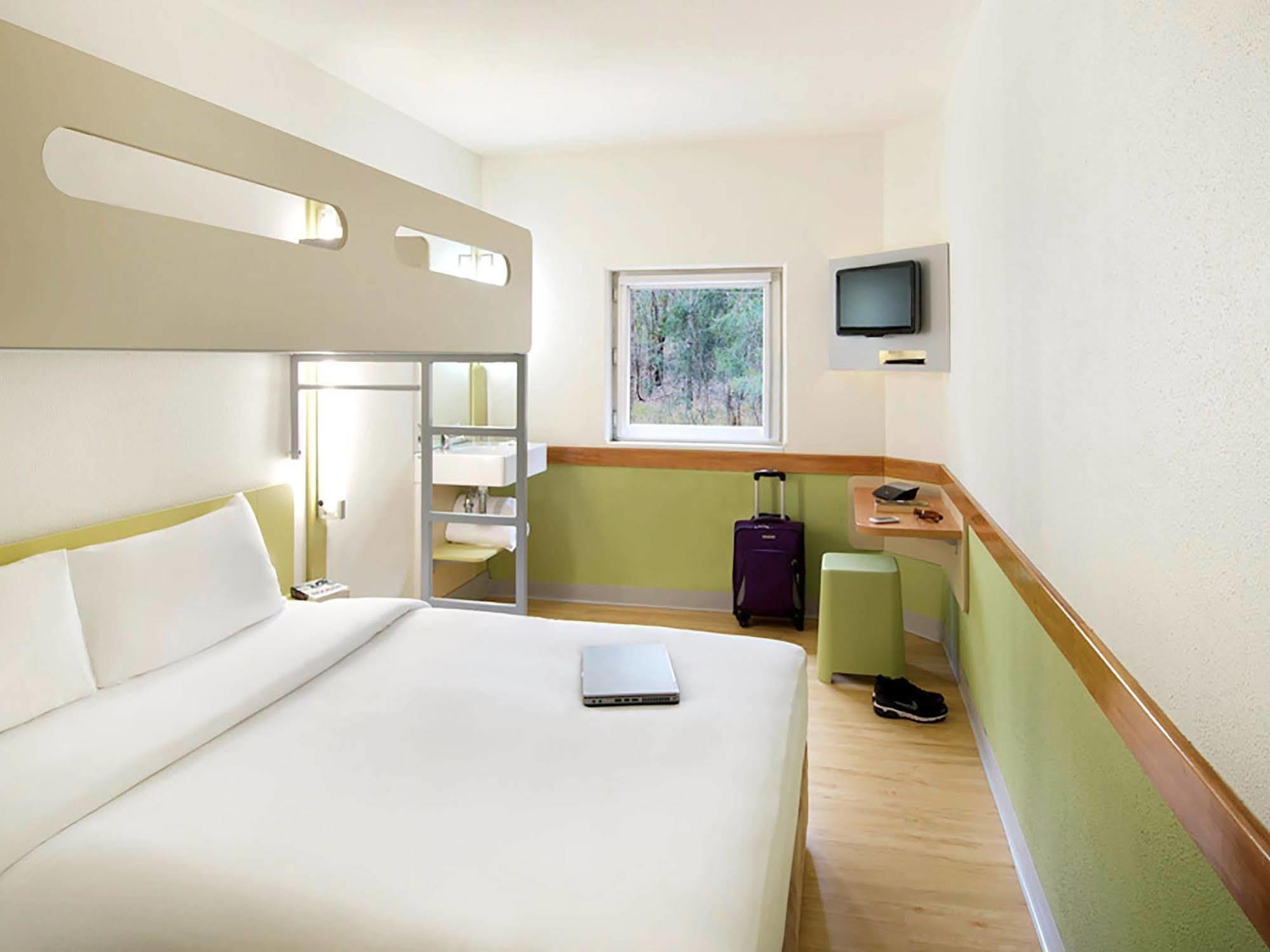 Ibis Budget - Данденонг Екстериор снимка